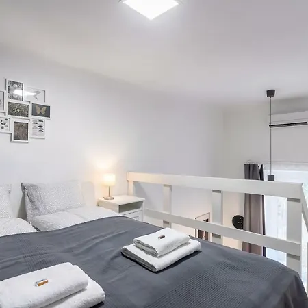 Amazing Flat Opera * Budapest