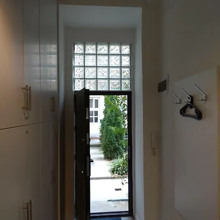 Amazing Flat Opera Apartman *